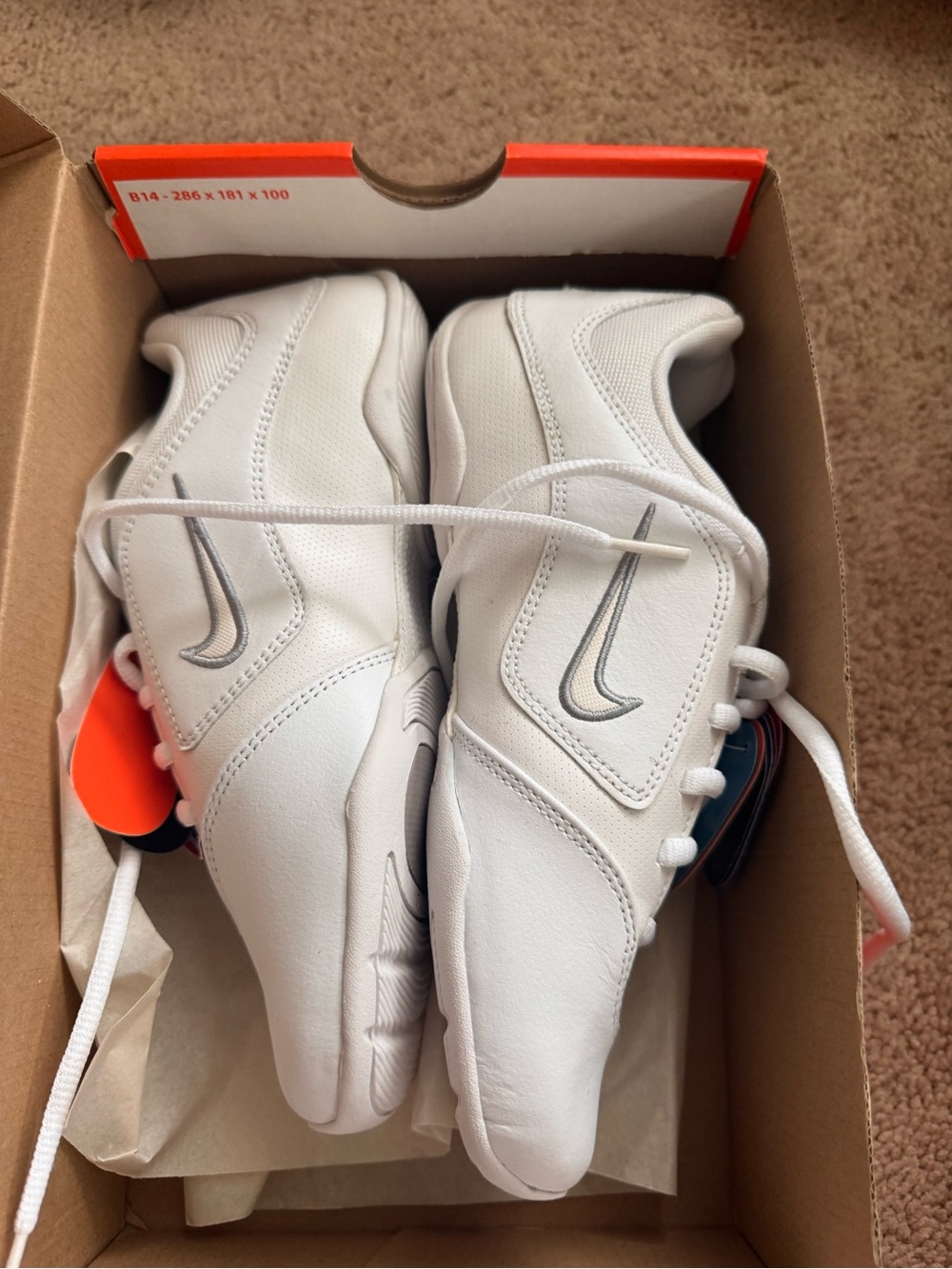 New in Box WMNS Sideline II Insert Size 5